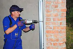 Exclusive Garage Door Service Santa Ana, CA 714-497-1304 - installation-side